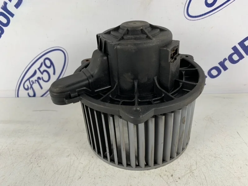 Мотор печки Hyundai Tucson 2005 971133K700 JM 2.0 TDCI