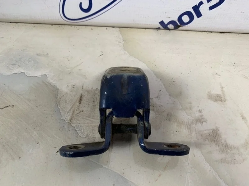 Петля двери нижняя Hyundai Tucson 2005 793202E000 JM 2.0 TDCI, передняя правая