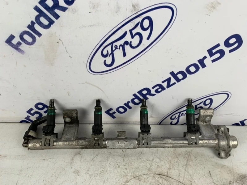 Рампа топливная Ford Focus 2 2005-2011 1306060 CB4 1.6 (HWDA)
