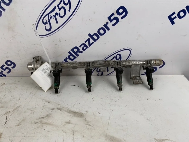 Рампа топливная Ford Focus 2 2005-2011 1306060 CB4 1.6 (HWDA)