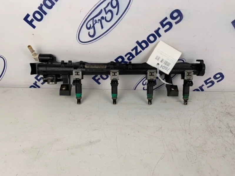 Рампа топливная Ford Focus 2 2005-2011 1698074 CB4 1.6 (HWDA)