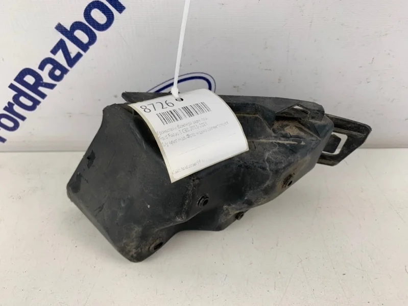 Кронштейн бампера Ford Focus 3 2011-2015 1748861 CB8, задний левый