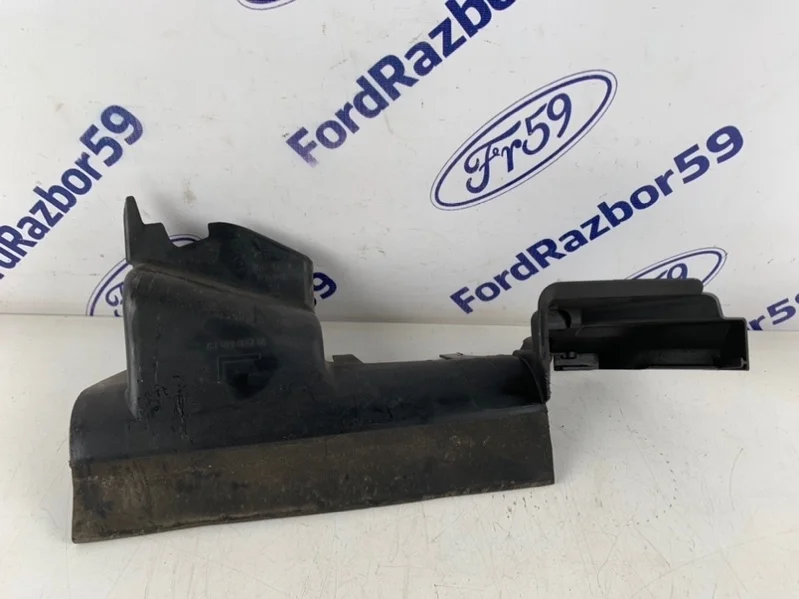 Дефлектор радиатора Ford Mondeo 4 2007 1553711 BE 2.0 (AOBA), левый
