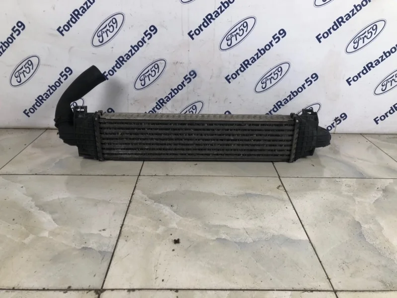 Интеркулер Ford C-Max 2007-2010 1353523 C214
