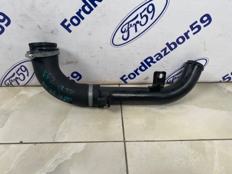 Патрубок интеркулера Ford Focus 2 2005 1496238 CB4 1.8 (KKDA), правый