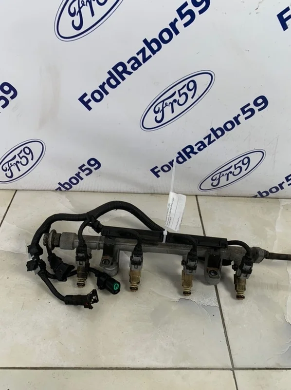 Рампа топливная Kia Sportage 2005 3534023510 JE 2.0 (G4GC)