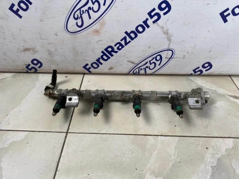 Рампа топливная Ford Focus 2 2005-2011 1306060 CB4 1.6 (HXDA)