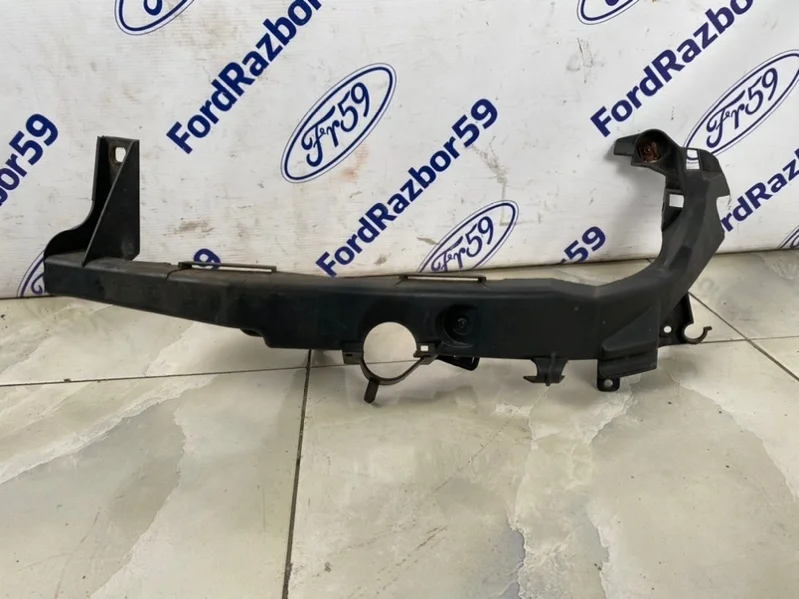 Кронштейн фары Bmw 3-Series 2005-2008 51647116707 E90, передний левый