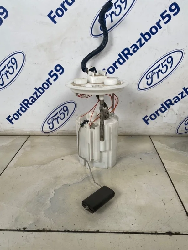 Бензонасос Ford Focus 3 2011-2015 2071710 CB8 2.0