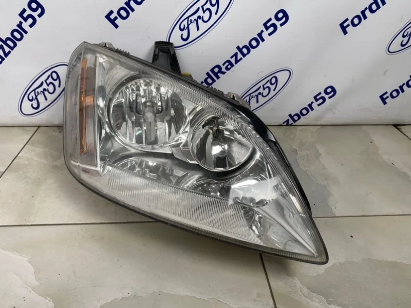 Фара Ford C-Max 2003-2007 1347460 C214, передняя правая