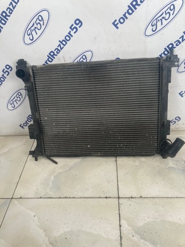 Радиатор ДВС Hyundai I20 2008-2012 253101J000 PB