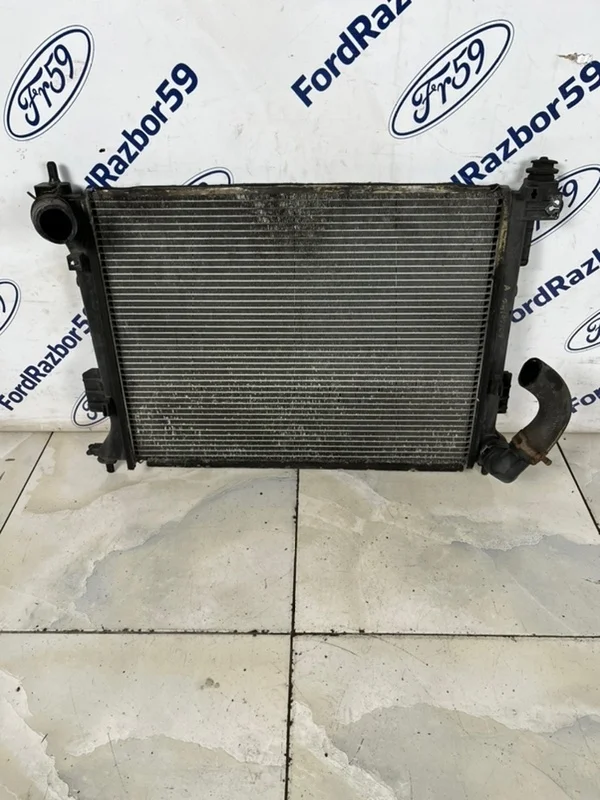 Радиатор ДВС Hyundai I20 2008-2012 253101J000 PB