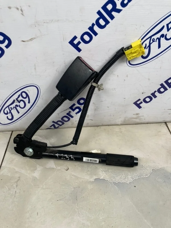 Преднатяжитель ремня безопасности Kia Sportage 2007 888301F200WK JE 2.0 (G4GC), левый