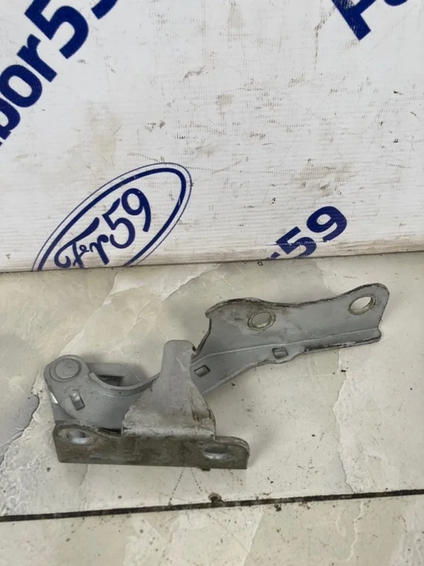 Петля капота Hyundai Tucson 2008 791102E000 JM 2.0 (G4GC), передняя левая