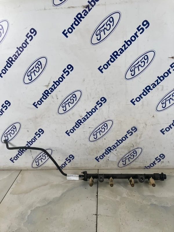 Рампа топливная Hyundai Tucson 2008 3534023510 JM 2.0 (G4GC)