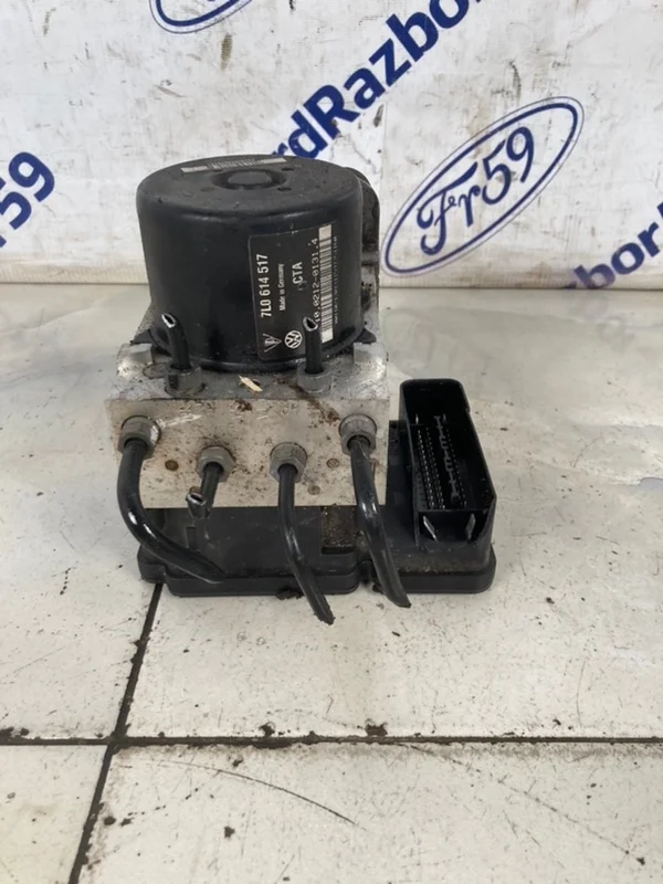 Блок ABS Volkswagen Touareg 2007 7L0614517 GP (7L7) 3.0 TDI (BKS)