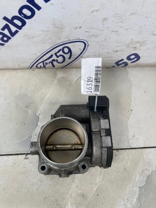 Дроссельная заслонка Audi A4 2005 06B133062 B7 1.8 (BFB)