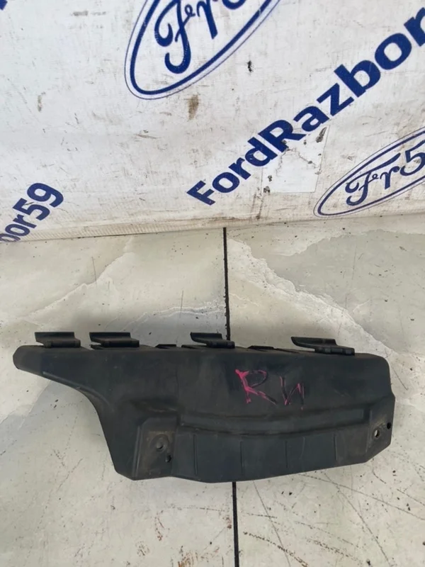 Кронштейн фары Hyundai I20 2009 865521J000 PB, правый
