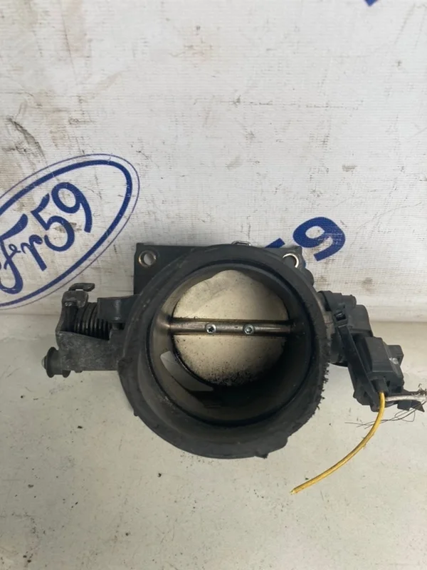 Дроссельная заслонка Ford Mondeo 3 2005 1360552 B4Y 1.8 (CHBA)