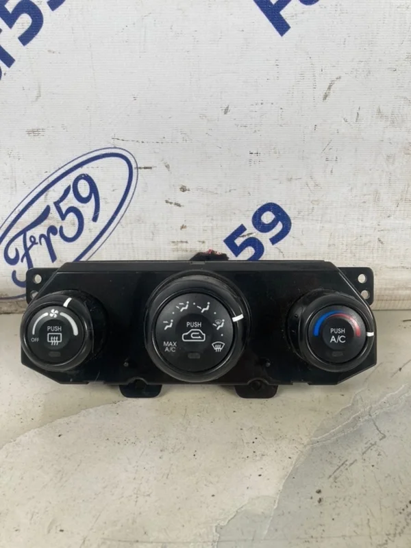 Блок управления климат-контролем Kia Sportage 2009 972501F050 JE 2.0 (G4GC)