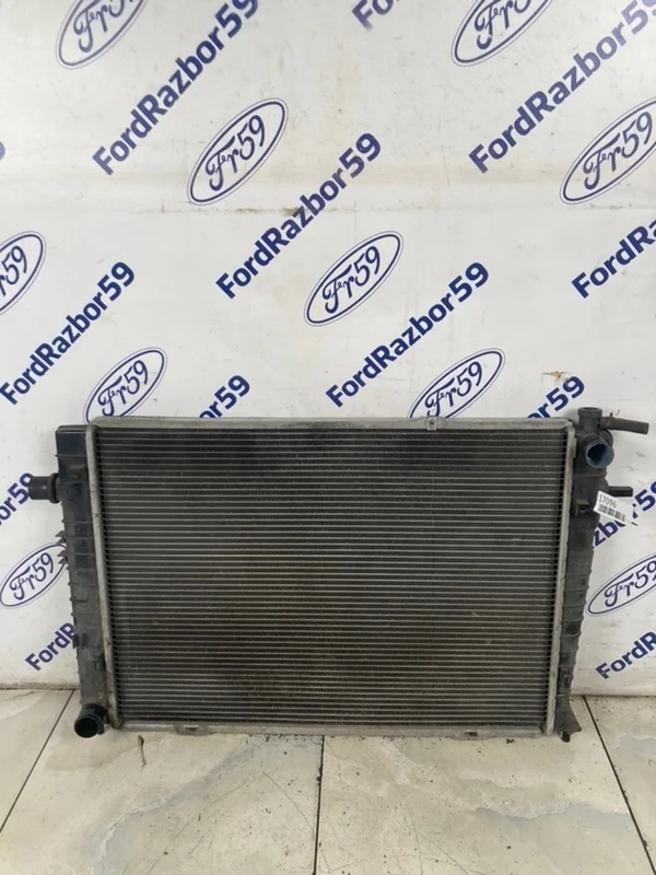 Радиатор ДВС Kia Sportage 2006 253102E500 KM