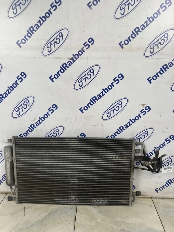 Радиатор кондиционера Kia Sportage 2006 976062E000 KM