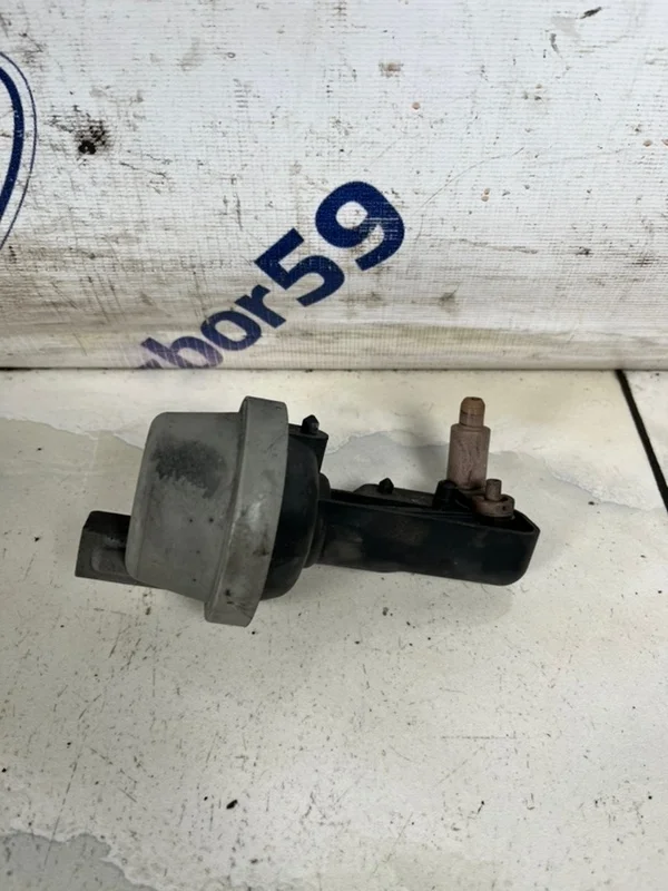 Сервопривод заслонок впускного коллектора Ford Focus 2 2007 5164230 CB4 2.0 (AODA)