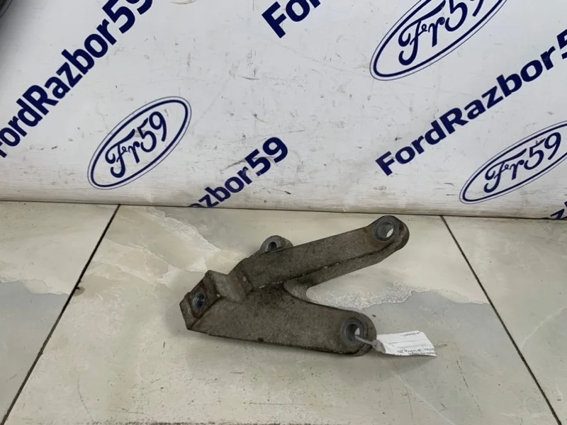 Кронштейн МКПП (Тринога) Ford Focus 2 2006 1326812 CB4 1.6 (HWDA)