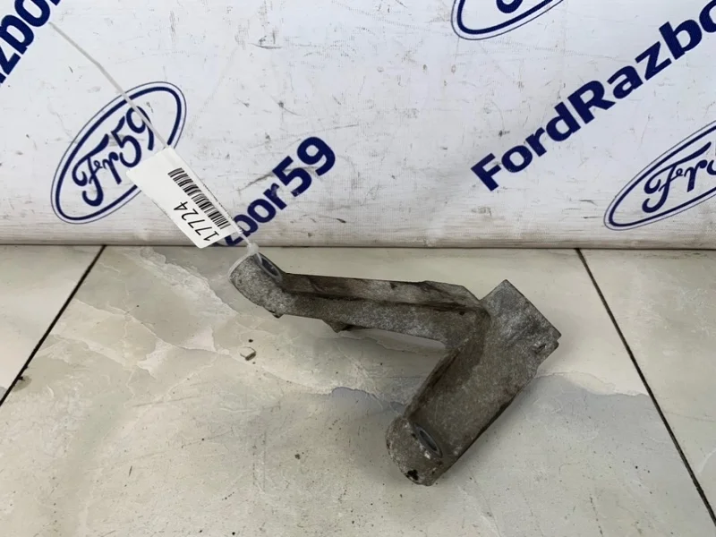 Кронштейн МКПП (Тринога) Ford C-Max 2007 1326812 C214 1.6 (HWDA)