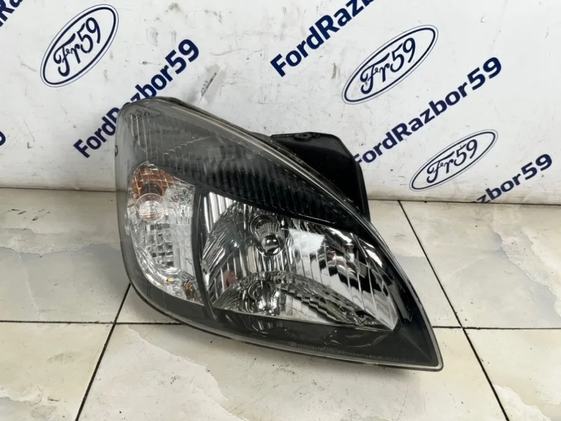 Фара Kia Rio 2 2010 921021G650 JB, передняя правая