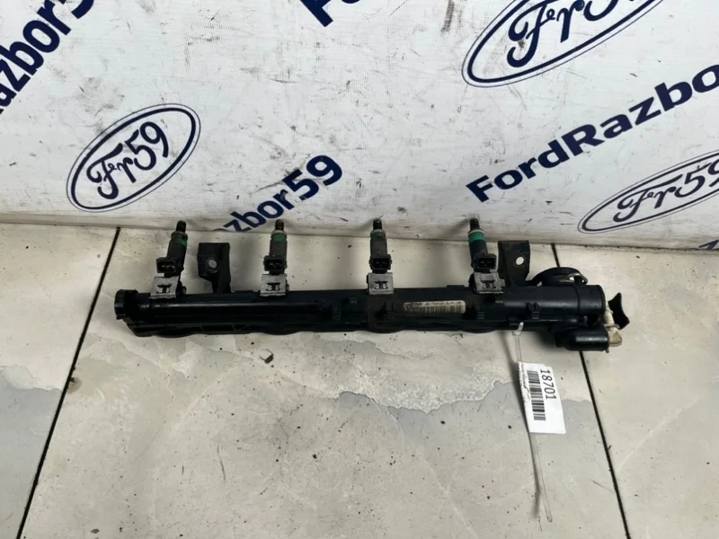 Рампа топливная Ford Focus 2 2006 1698074 CB4 1.6 (HXDA)
