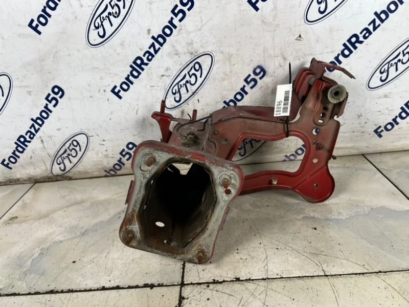 Лонжерон Ford Focus 2 2007 1717876 CB4, передний левый