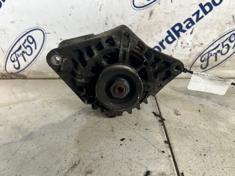 Генератор Hyundai Tucson 2006 3730022650 JM 2.0 (G4GC)