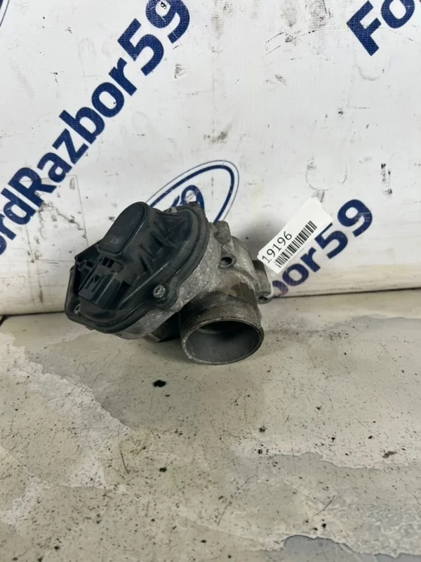 Дроссельная заслонка Ford Focus 2 2006 1505642 CB4 1.6 (HXDA)