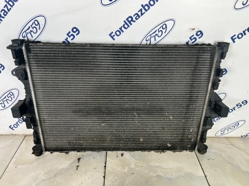 Радиатор ДВС Ford Mondeo 4 2007-1010 1563251 BD 2.0 TDCI