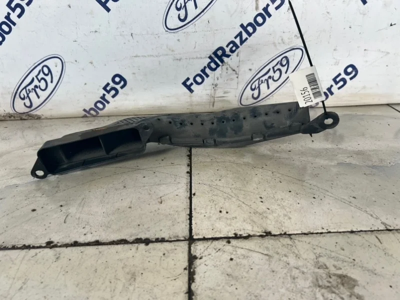 Воздухозаборник Ford Focus 3 2013 1745844 CB8