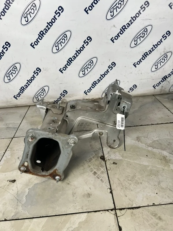 Лонжерон Ford Focus 3 2013 1717876 CB8, передний левый