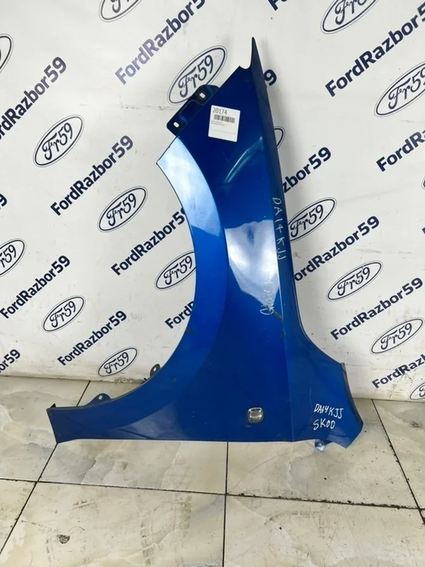 Крыло Skoda Rapid 2014 5JA821021C NH3, переднее левое