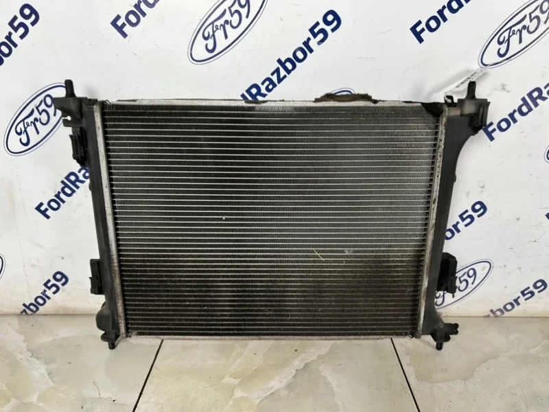 Радиатор ДВС Hyundai I20 2009 253101J000 PB