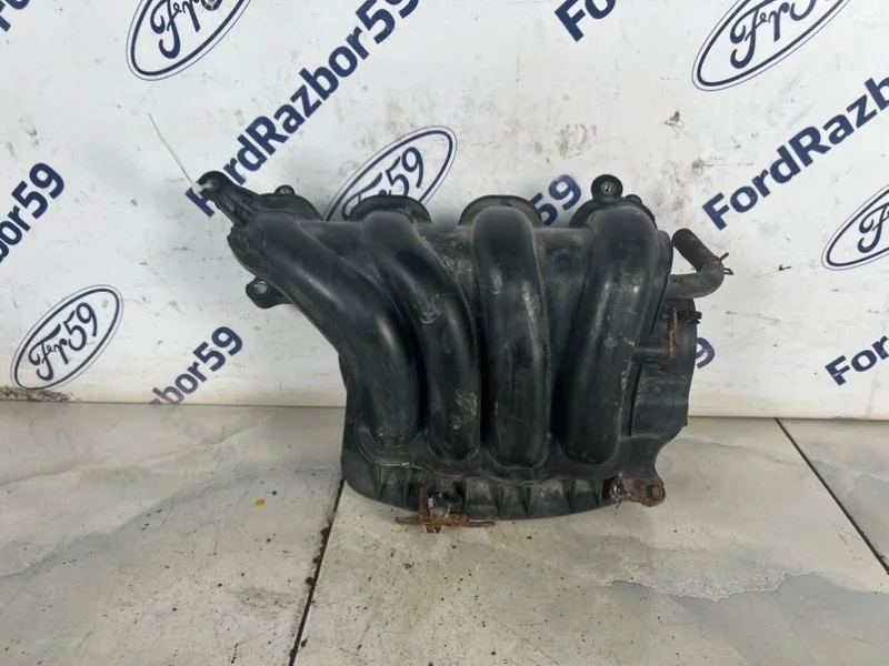 Коллектор впускной Hyundai I30 2009 283112B000 FD 1.6 (G4FC)