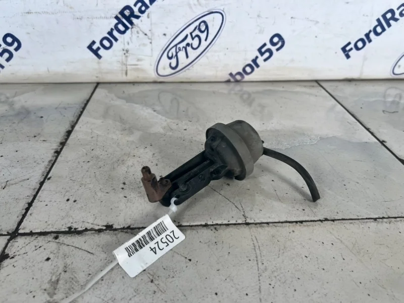 Сервопривод заслонок впускного коллектора Ford C-Max 2006 1361878 C214 2.0 (AODA)