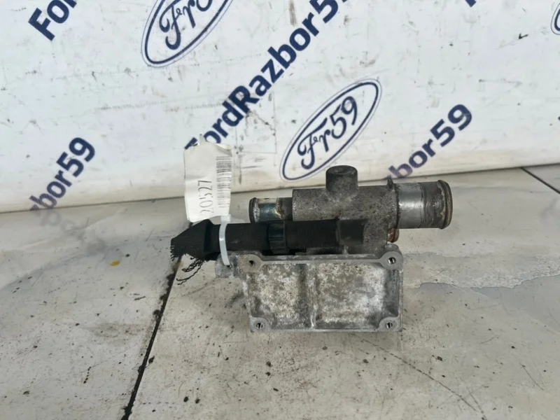 Фланец системы охлаждения Ford C-Max 2006 1360282 C214 2.0 (AODA)
