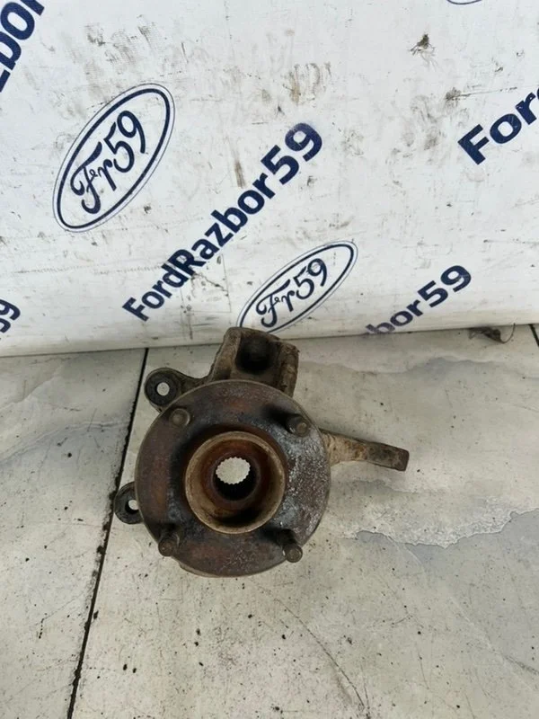 Кулак поворотный Ford Fusion 2007 1777797 CBK 1.4 (FXJA), передний левый