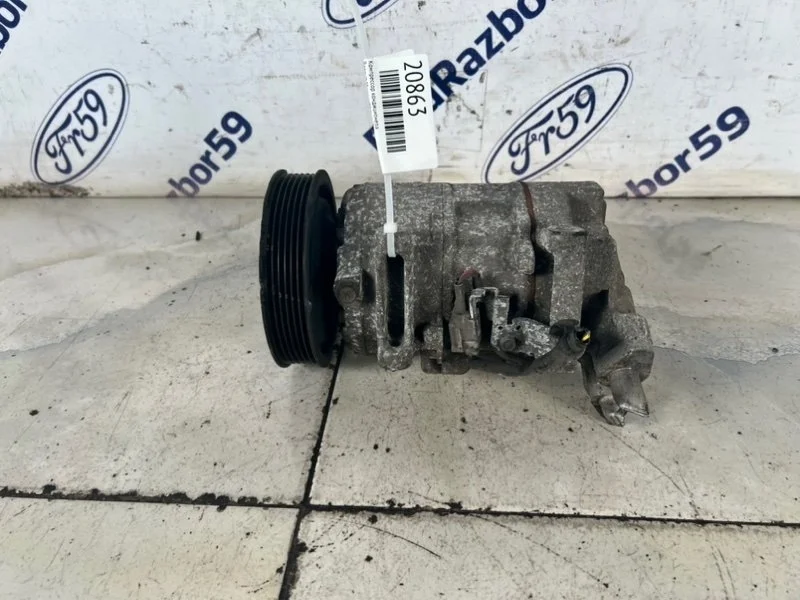 Компрессор кондиционера Renault Megane 2009 8200939386 BZ0H 1.6 (K4M)