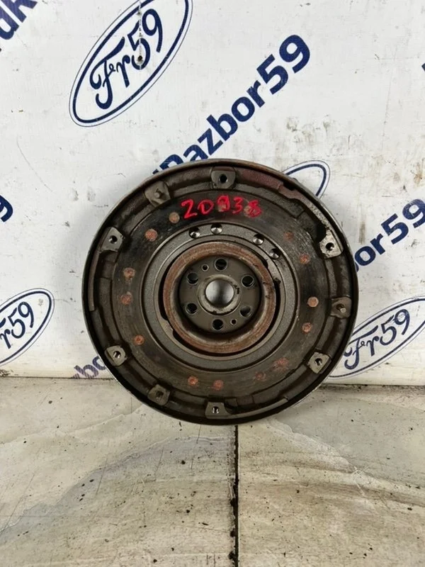 Маховик Ford Focus 2 2006 1253982 CB4 2.0 (AODA)