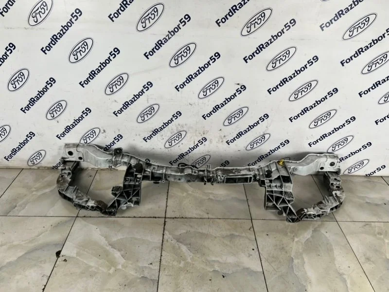 Панель передняя (телевизор) Ford Focus 3 2012 1845674 CB8 1.0 (M1DA)