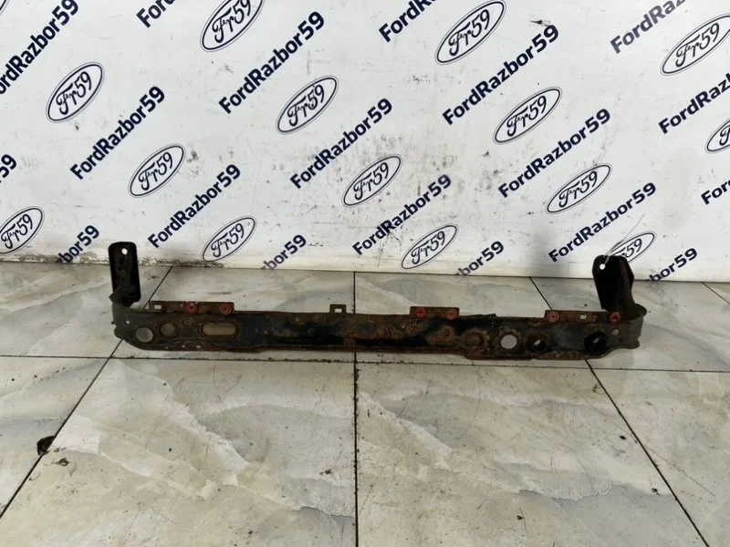 Планка под радиаторы Ford Focus 3 2012 2268709 CB8 1.0 (M1DA)