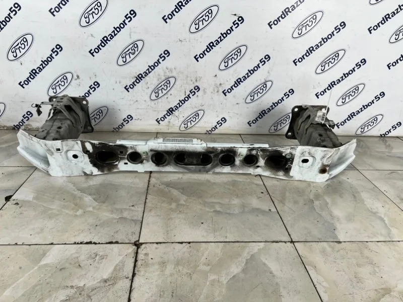 Усилитель бампера Ford Focus 3 2012 1860770 CB8 1.0 (M1DA), передний