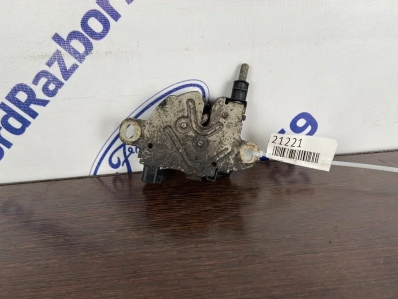 Замок капота Ford Kuga 2010 4895286 CBV 2.0 (QXBA)