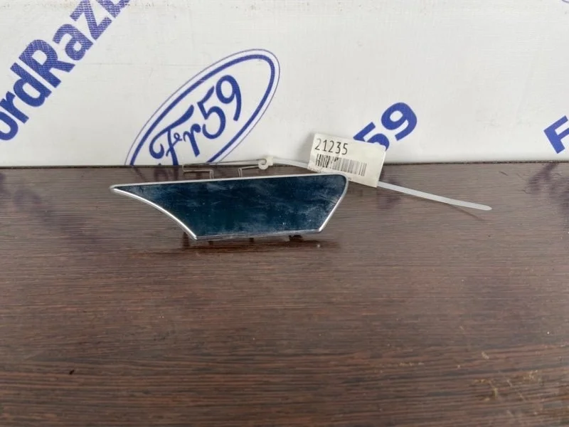 Заглушка омывателя фар Ford Kuga 2010 1684268 CBV 2.0 (TXDA), левая